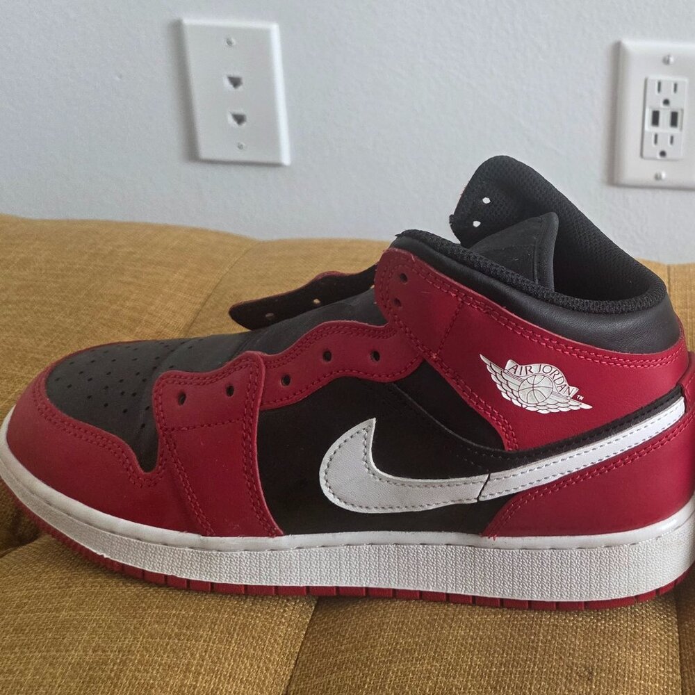 Jordan Nike Little Kids Retro 1 (black and red)